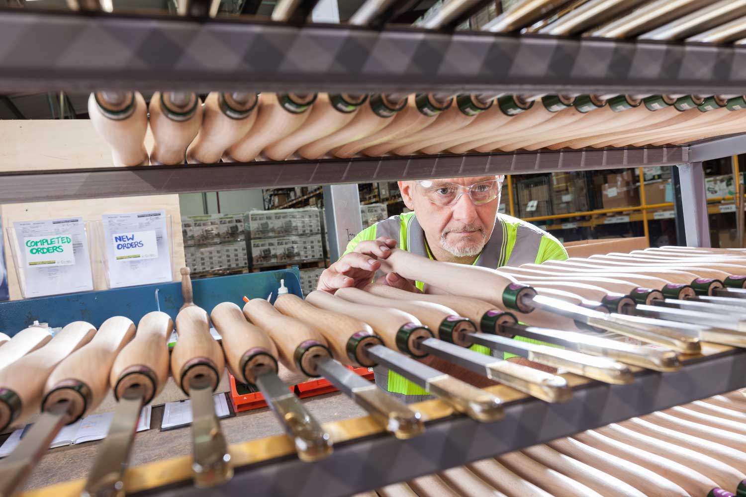 Rack-of-Finished-Turning-Tools-3